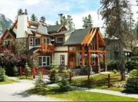 Beaujolais Boutique B&B at Thea's House- Adults Only