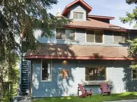 North House - Banff's Rocky Mountain House