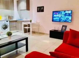 HB1512- Hyve Studio unit, Lake view, Cyberjaya, Free Wi-Fi, Free Parking, Netflix,Pool, 3038