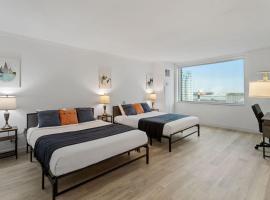 Sleep 6 Stylish 1BR 2BA Beachfront CozySuites，位于大西洋城的酒店