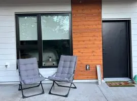 Victoria private studio suite