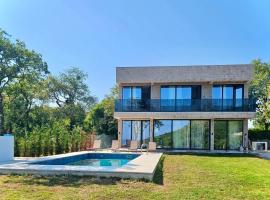 Villa LuceSole Budva，位于布德瓦的乡村别墅