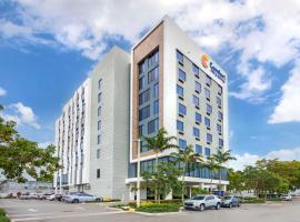 Comfort Inn & Suites Miami International Airport，位于迈阿密的酒店