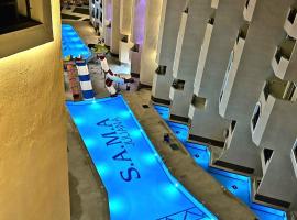 Seaview 2 Bedroom Private Deluxe Condo at Juliana Beach Resort B2-09，位于赫尔格达的酒店