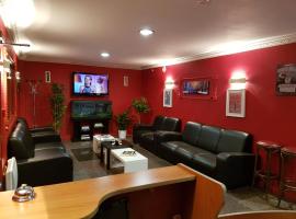 Hôtel Holiday Lyon Est，位于Saint-Pierre-de-Chandieu里昂圣修伯利机场 - LYS附近的酒店
