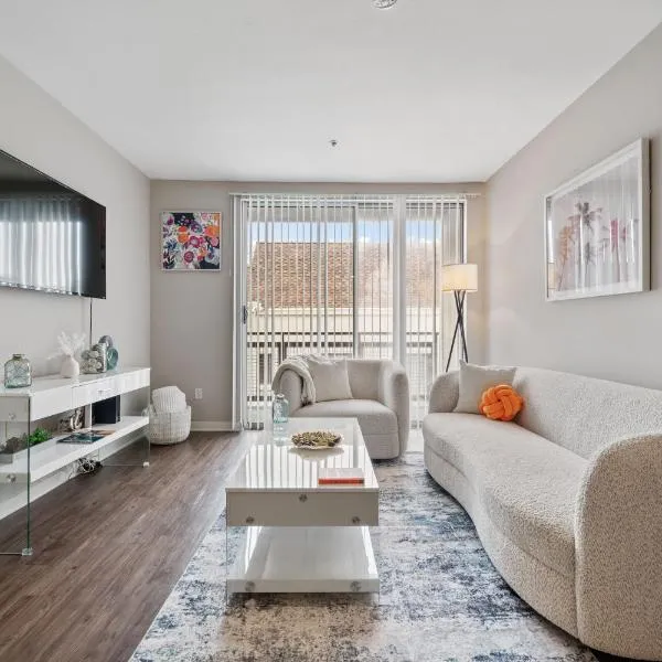 Le Reve , 5 min to the beach Luxury Condo，位于洛杉矶的酒店