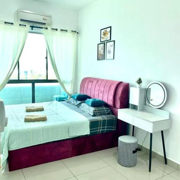 Cozy cybersquare two to five pax 2 bed & 2 bath king & queen wifi netflix 1313，位于塞贝维的酒店