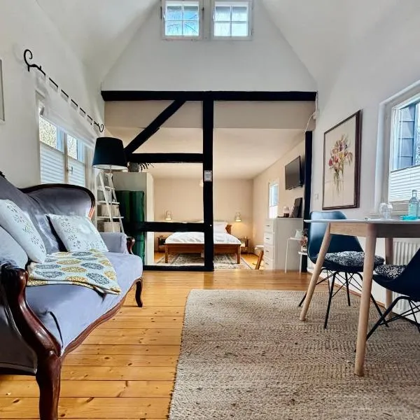 Bergisches Cottage Solingen - Tiny House mit Garten，位于索林根的酒店